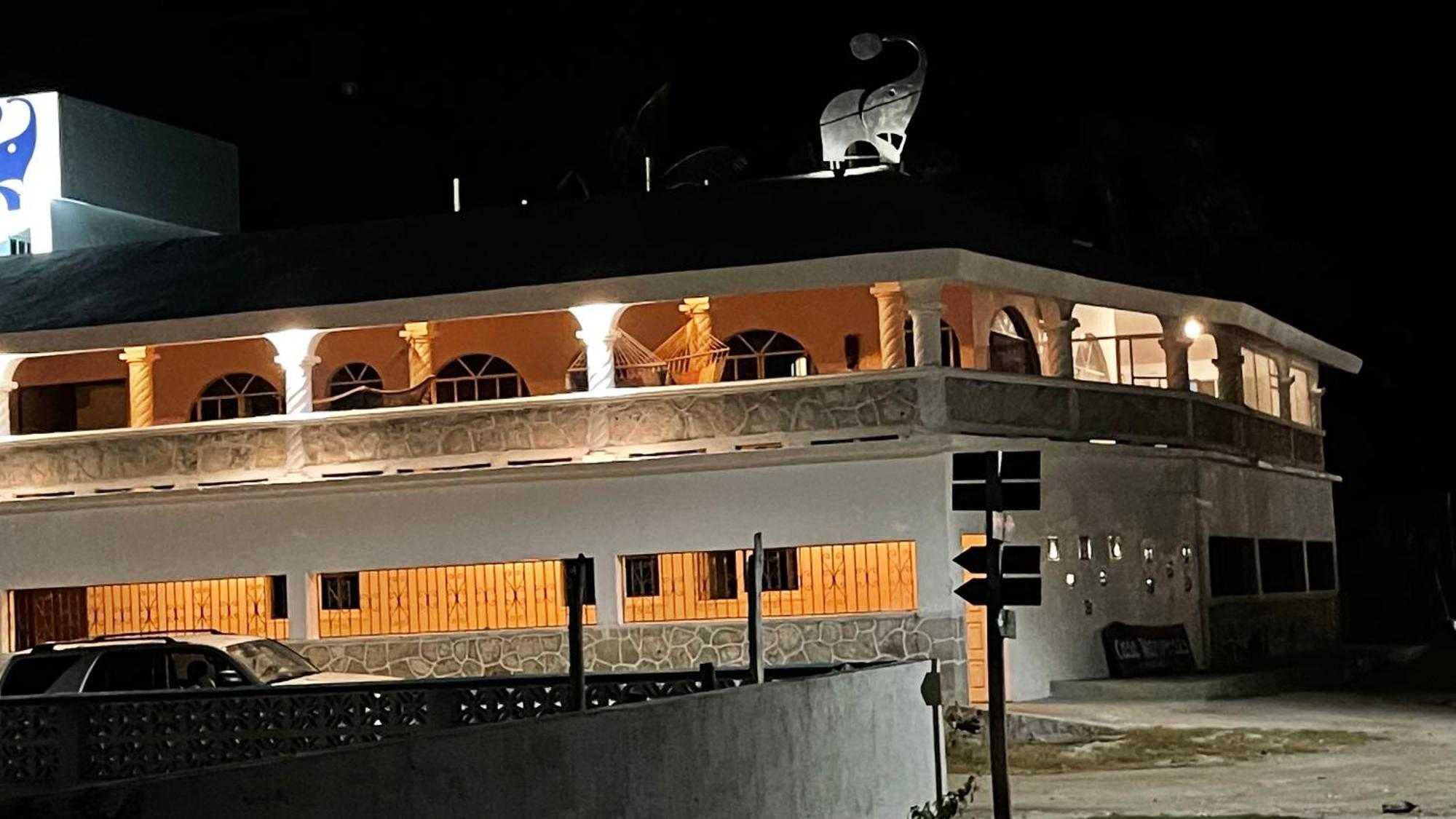 Casa Gajah Hotel Cuyo Eksteriør bilde